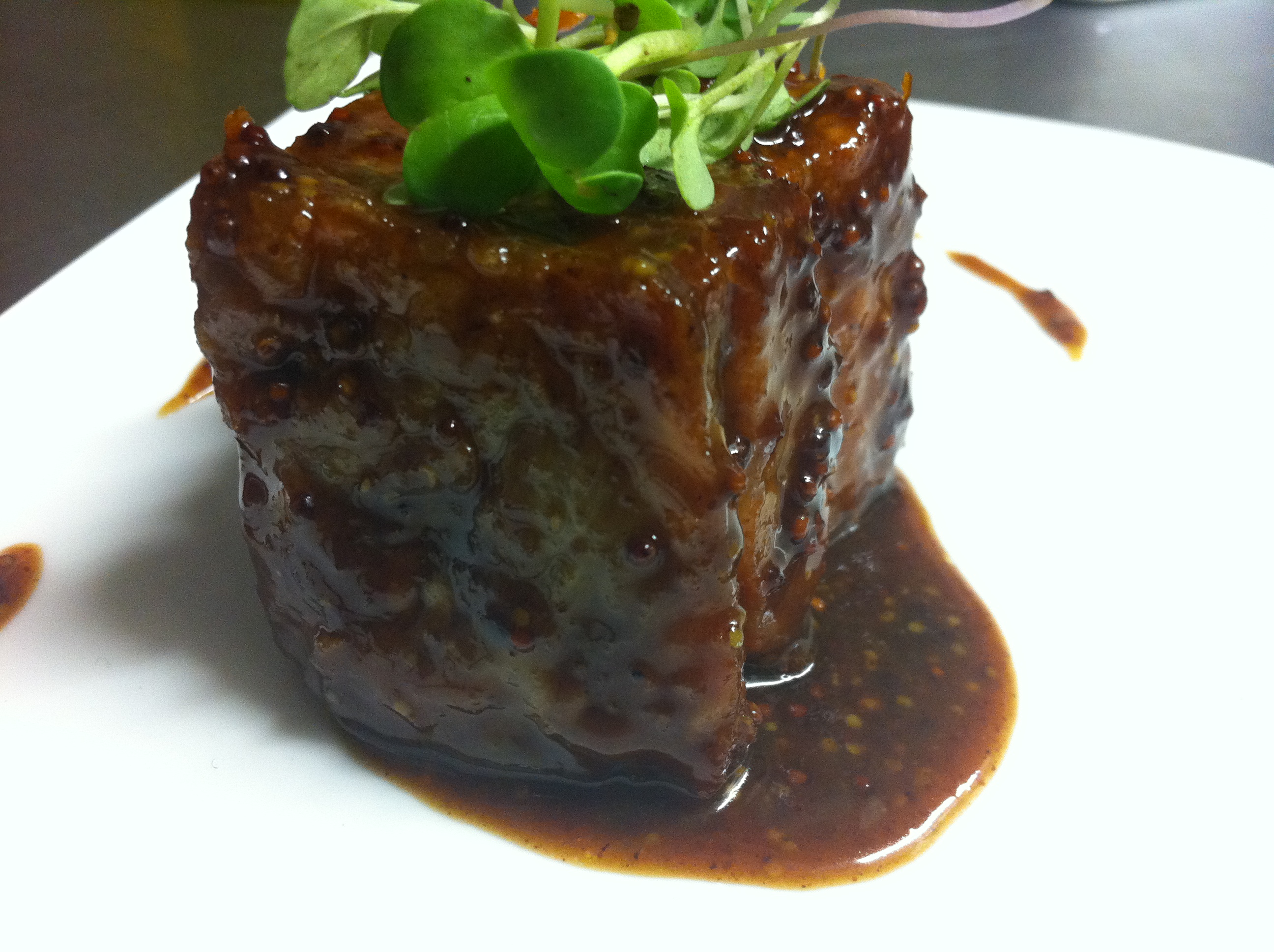 Panceta a la mostaza antigua