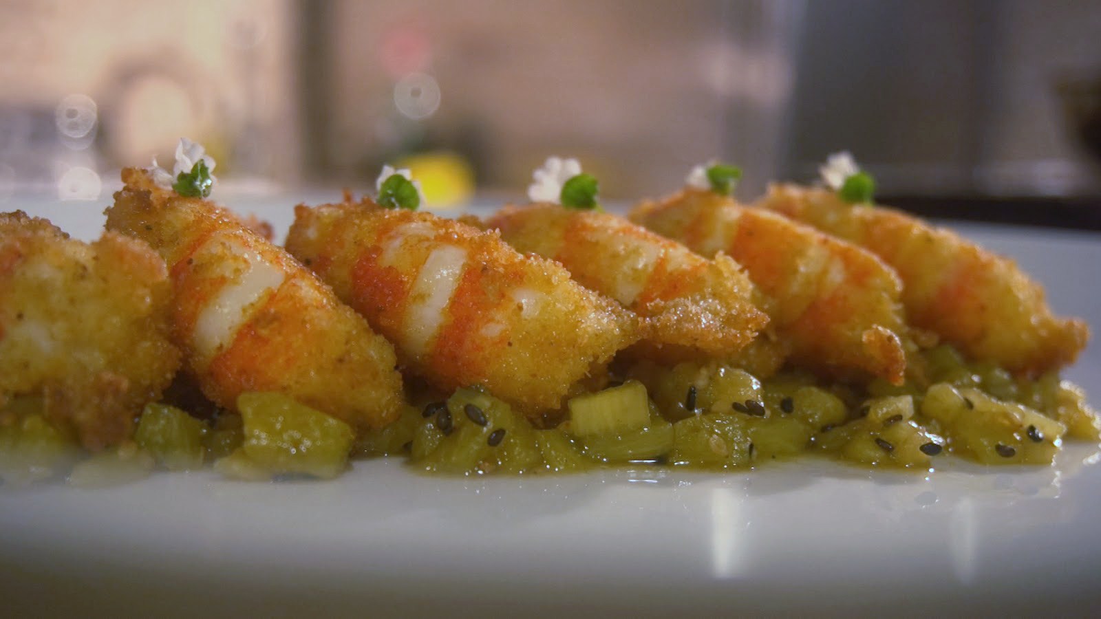 Gambas rebozadas con Coco y Chutney de Piña