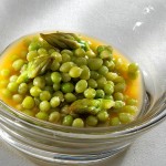 Guisante lágrima, caldo de pan ácimo y espárrago triguero - Nerua