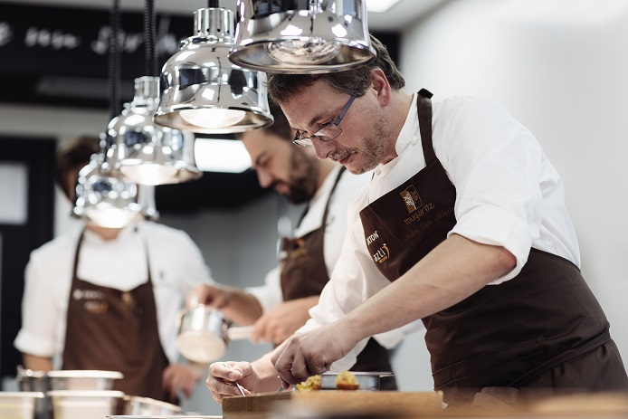 Andoni Luis Aduriz realizará un menú único en Healthouse Las Dunas