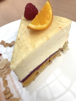 Tarta de almendras y mandarinas