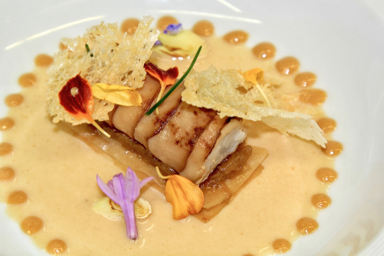 Cigala con Boletus y Sopa de Turron