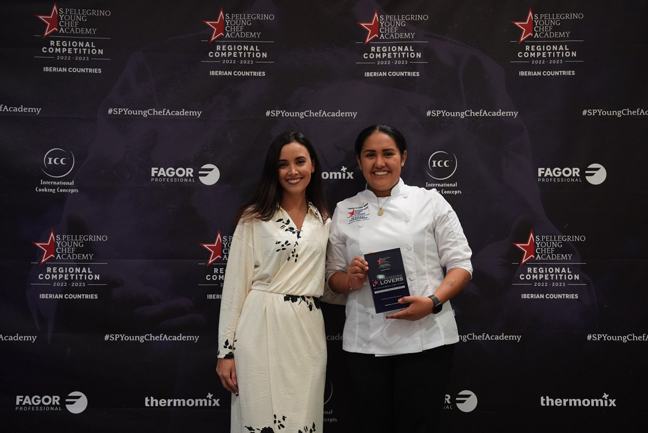 Danitza Alcapa se alza con el Premio Fine Dining Lovers Food for Tought Award
