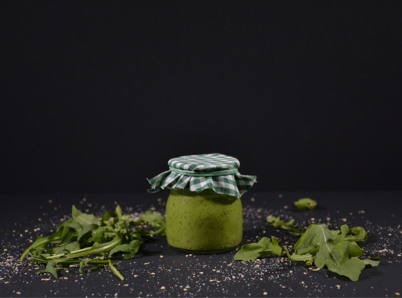Cómo hacer pesto de albahaca