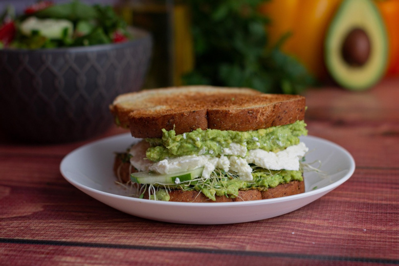 Sándwich de guacamole